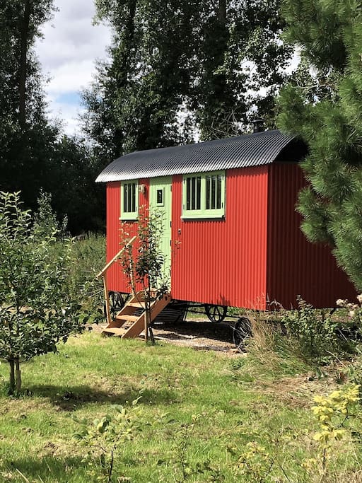 Hand-crafted Shepherd's Hut painted in Swedish falu red