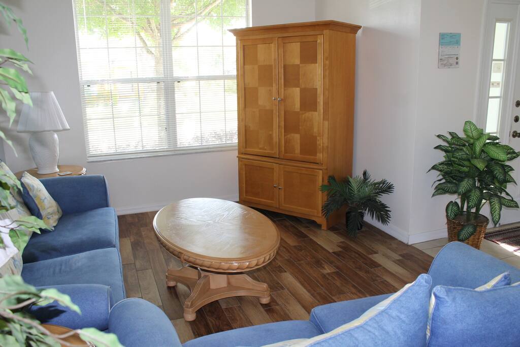Front Sitting Room