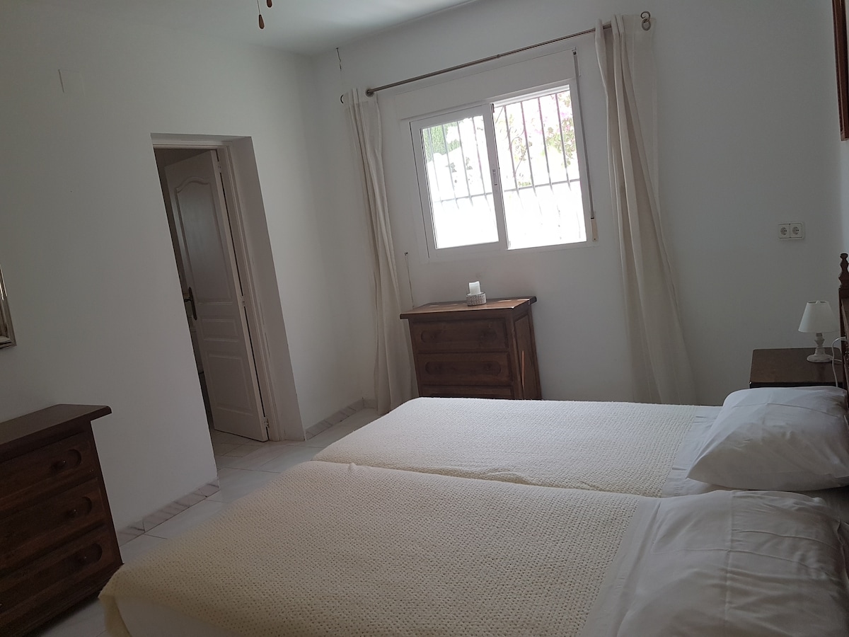 En suite bedroom 4  downstairs