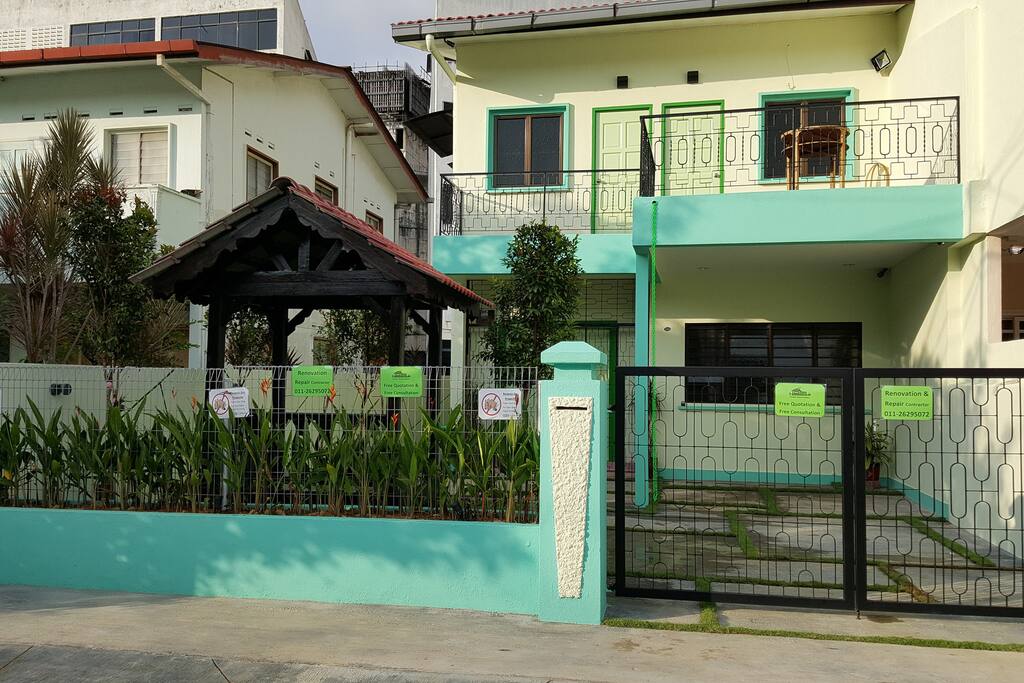 Front View @ hijauhijau Holiday Home