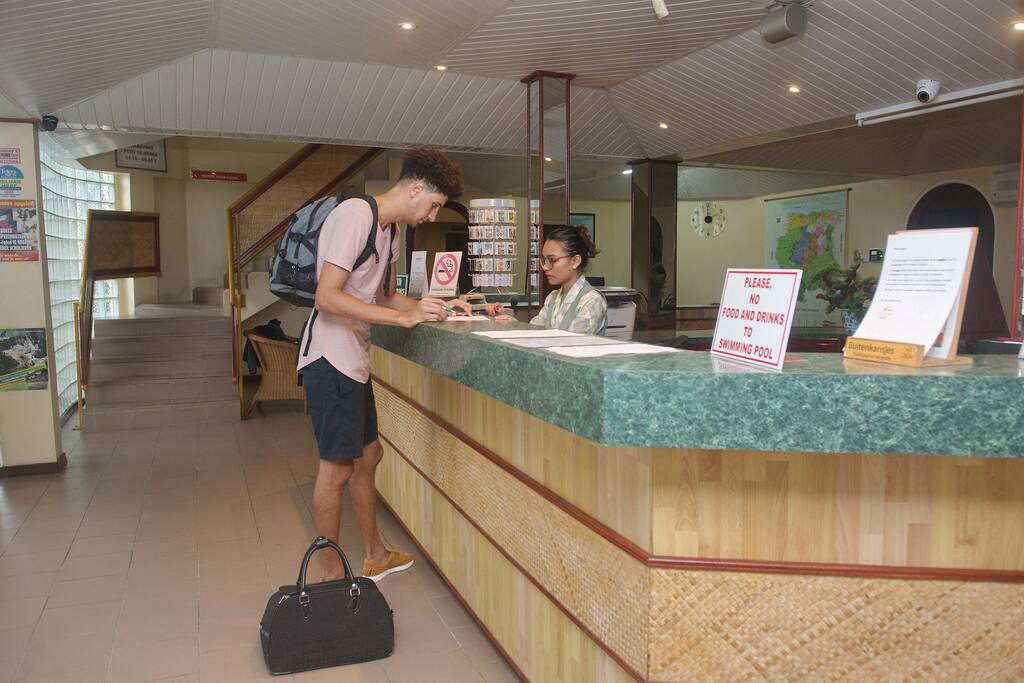 Frontdesk