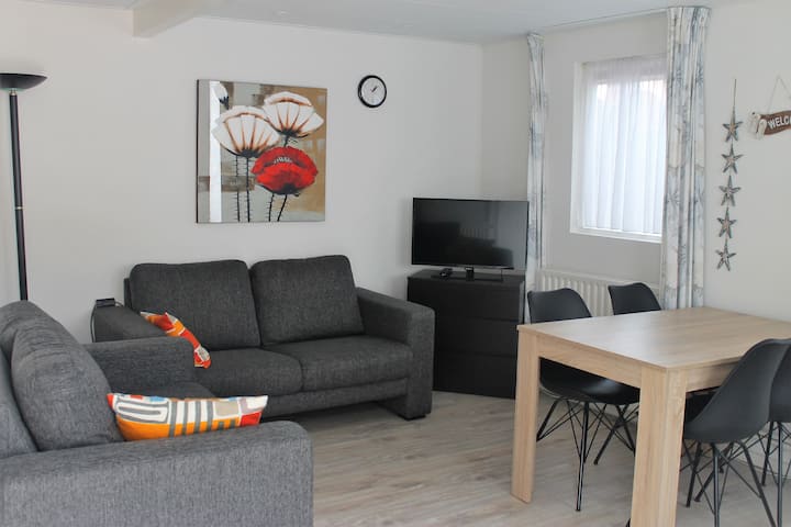 Tiny Beach House  Proost, A-lage ,100 Meter Vom Meer, Boulevard Und Leuchtturm - Südholland