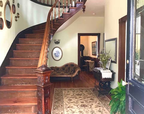 The Harry Williams House - Downtown Moncton