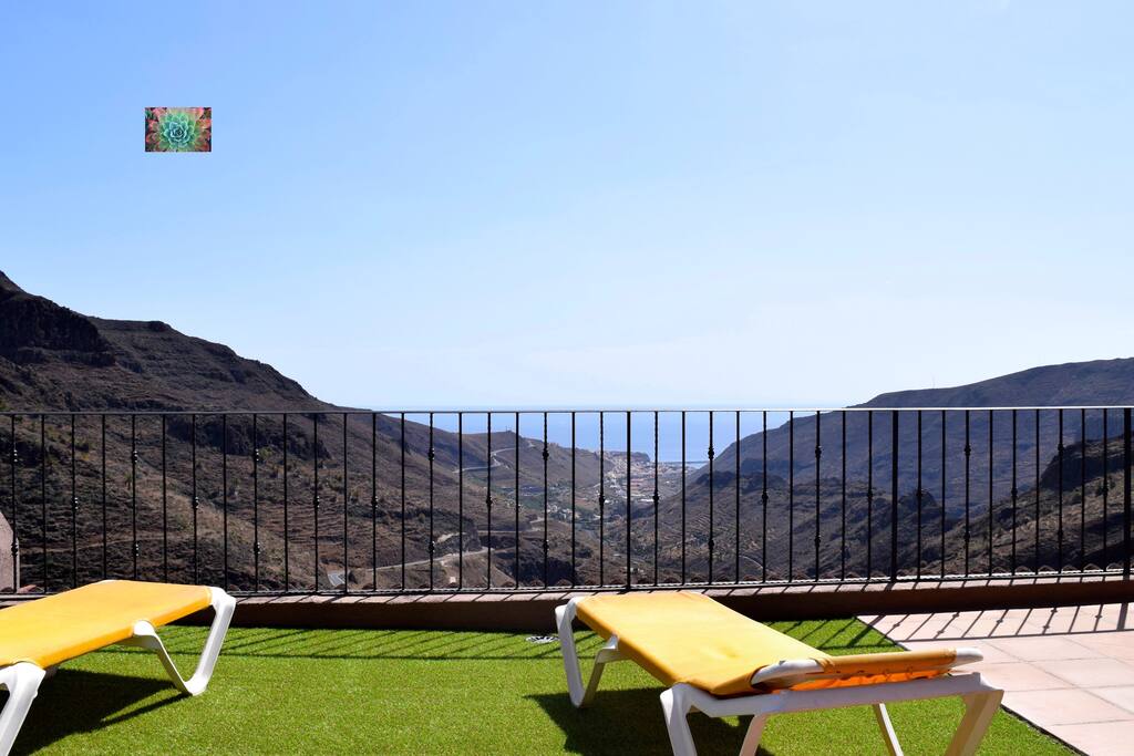 Terraza común para los 3 apartamentos