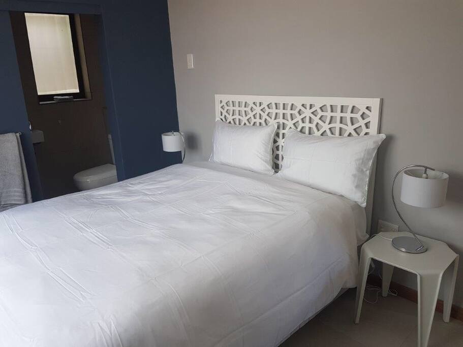1 of the 2 double bedrooms