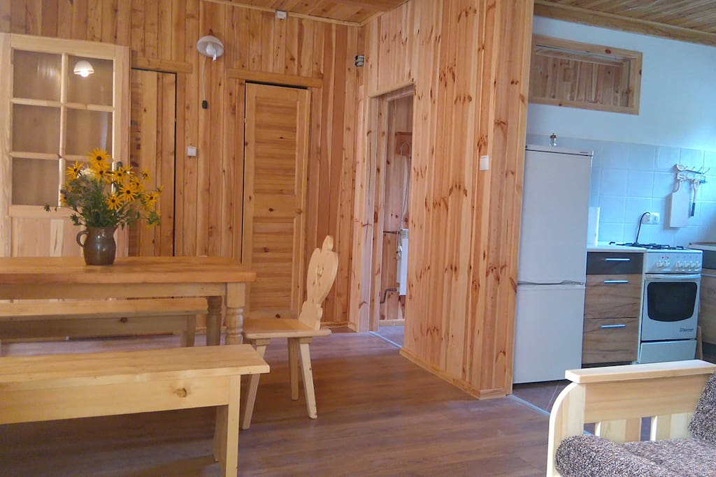 Entrance, Livingroom and kitchen.