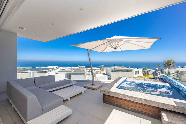Luxury Campsbay Accommodation
