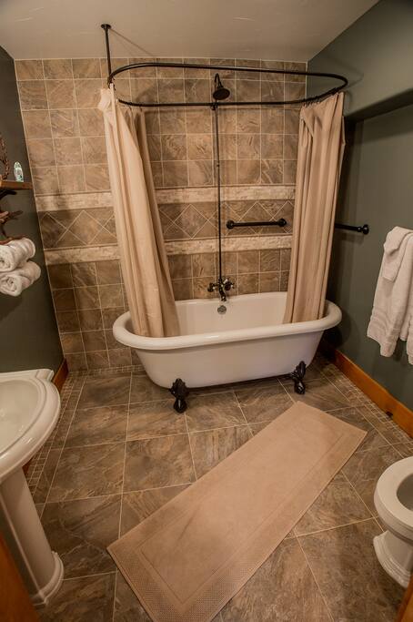 Cache La Poudre Bathroom