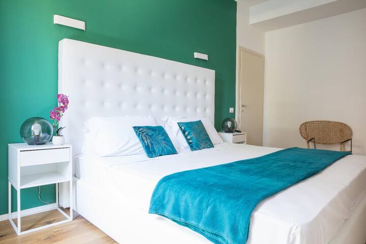 Trastevere Three Bedroom View Apartment gallery image 5