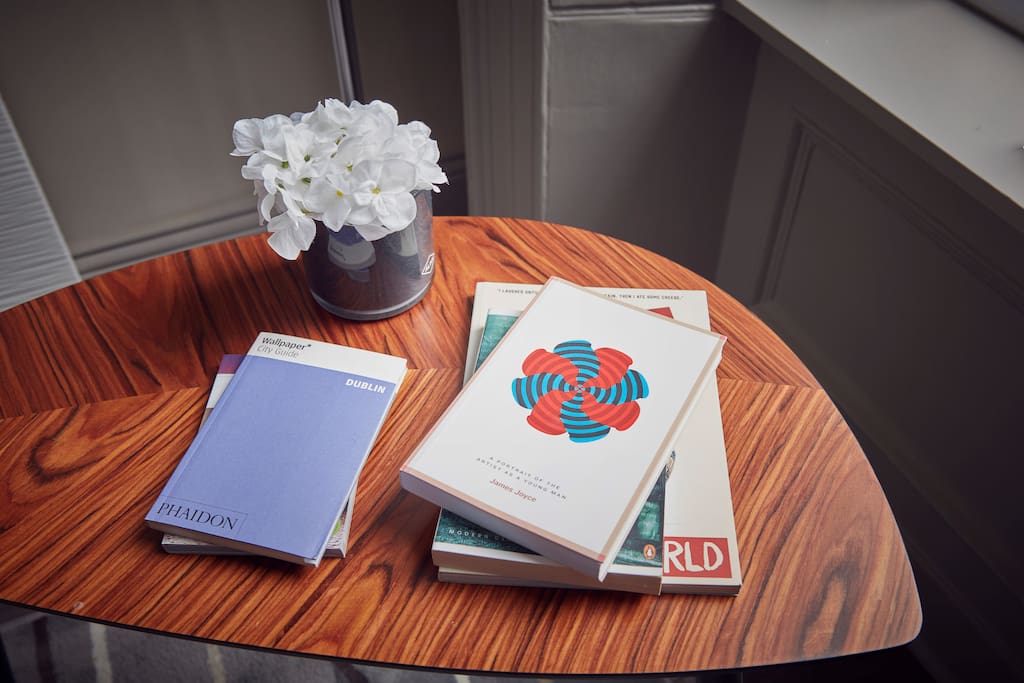 You will find a selection of books and travel guides in your Room.