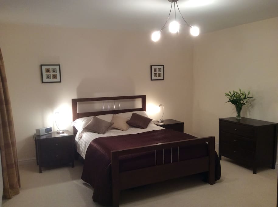 Large bedroom, with feather pillows if you want?