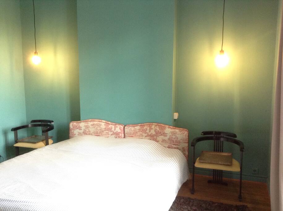 Turquoise blue room