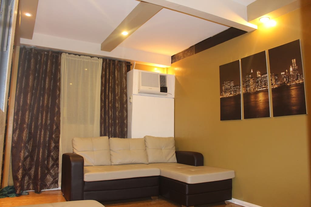 Living room #2 w/ aircon.