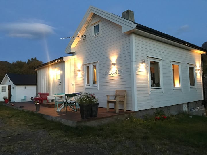 Hijgend aantrekken graven Blokken Vacation Rentals & Homes - Nordland, Norway | Airbnb