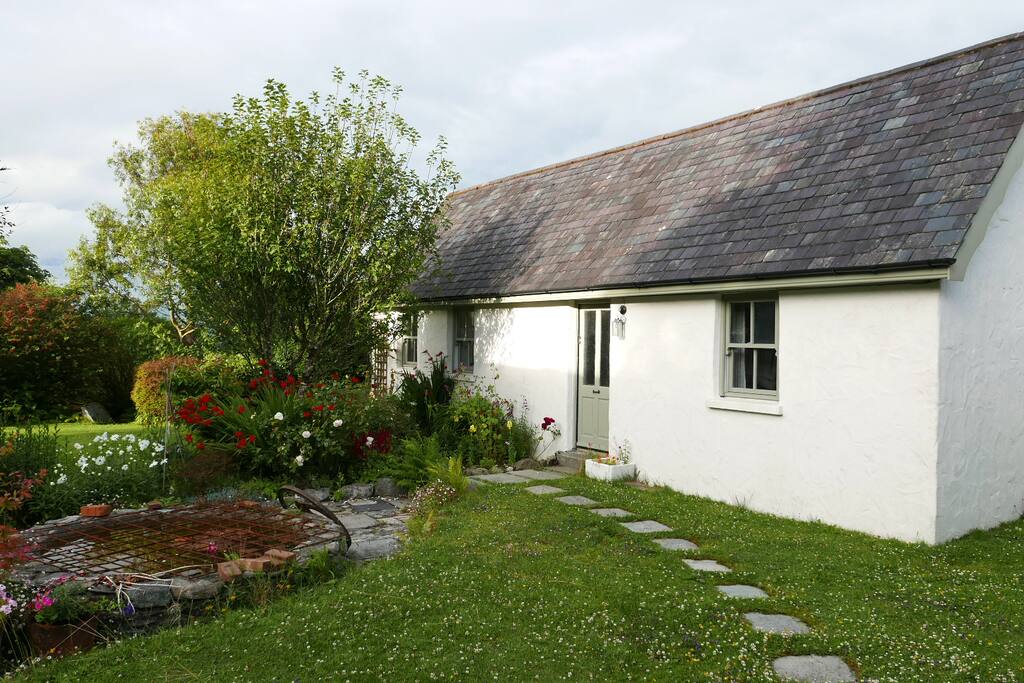 Skibbereen The End Of The Rainbow Cabins For Rent In Skibbereen