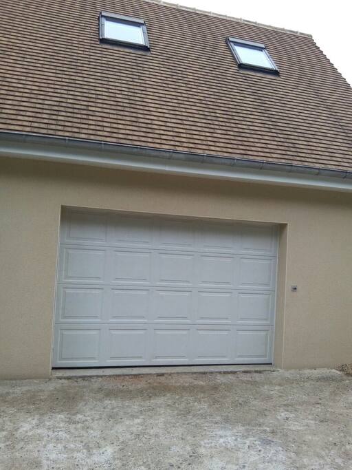 Entrée extérieure du garage