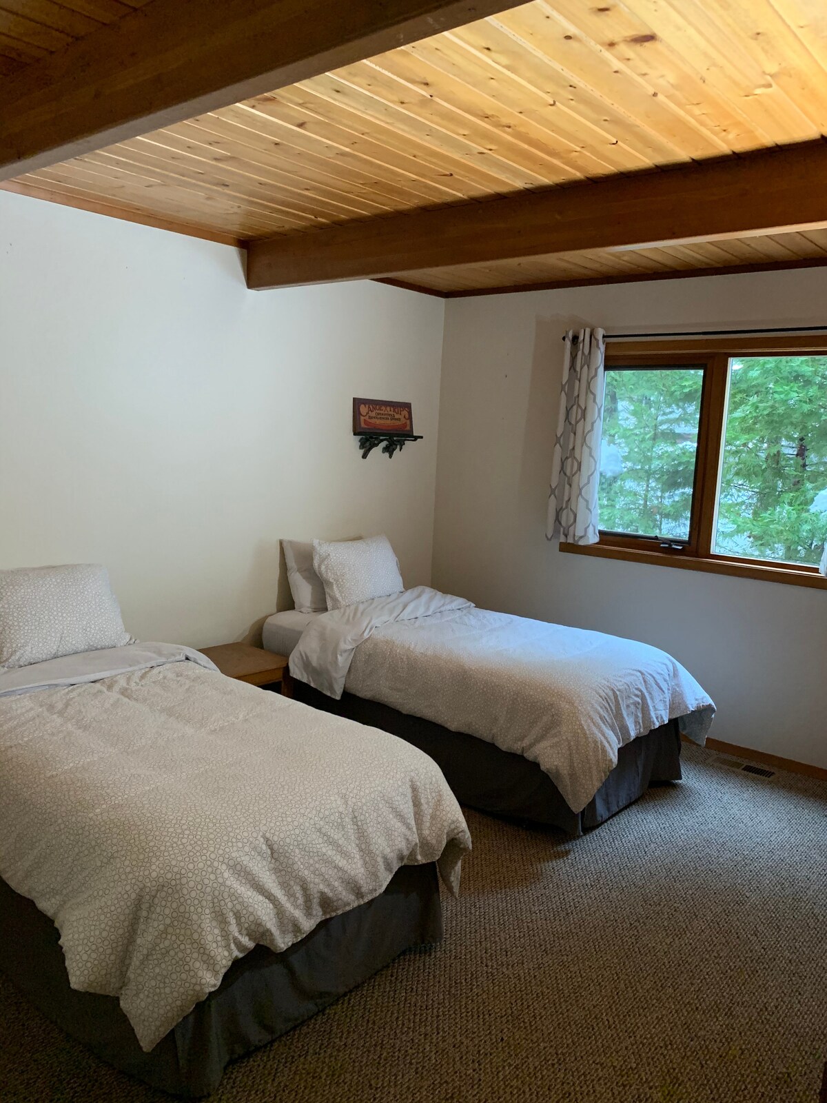 спалня #2 - две единични легла