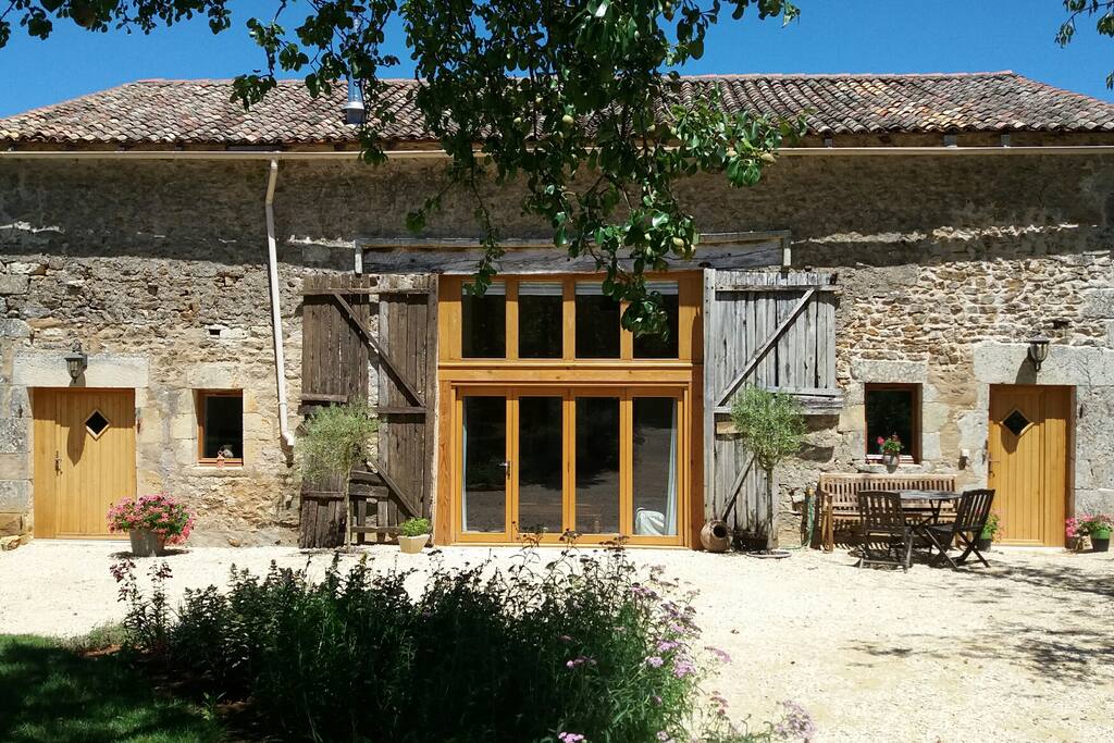 A view of the whole barn