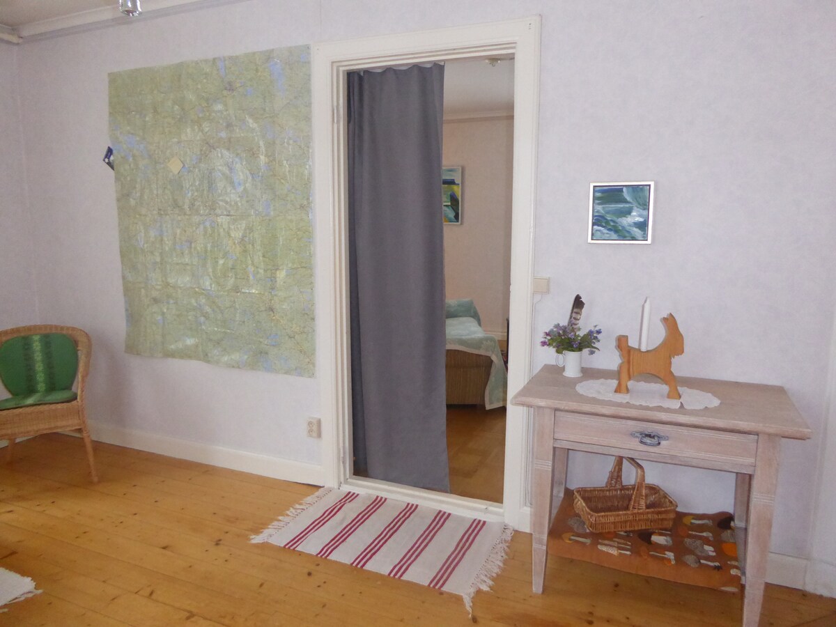 Bedroom 3 next to the living room. 