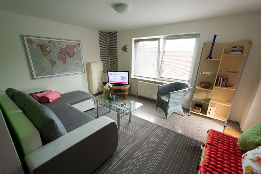 Wohn- und Schlafzimmer