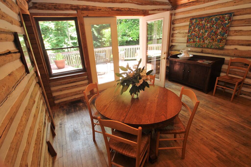Rustic Luxury Cabin near Fallingwater and Ohiopyle Cabins for Rent in