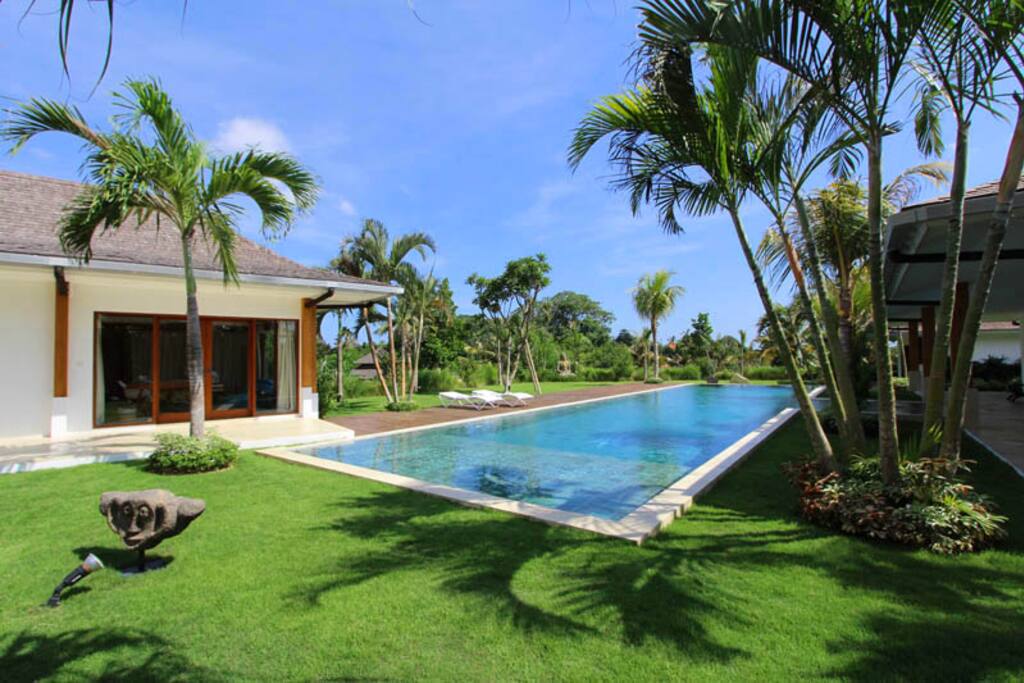 Villa & pool