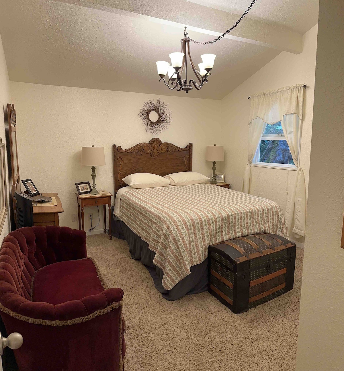 A queen sized bed with a generous memory foam topper provides a blissful nights sleep after your day exploring. 