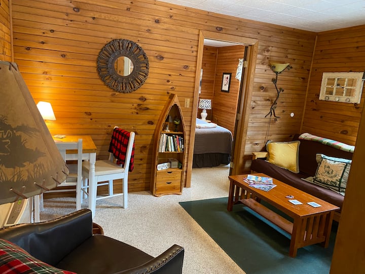 Canary Cabin - Saranac Lake