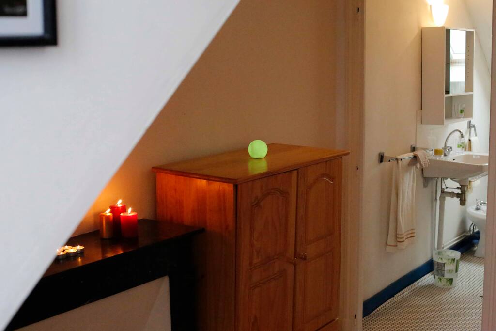 Chambre avec un lavabo rien que pour vous!