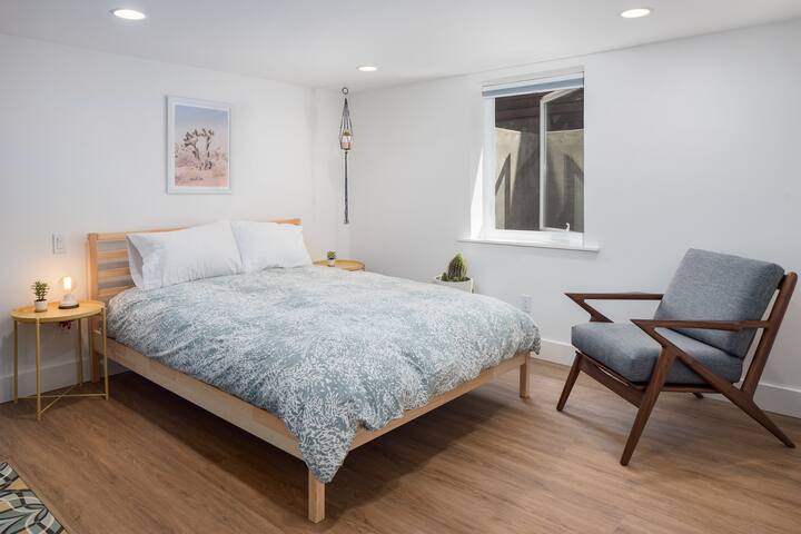 Two Palms: Spacious, central, remodeled 5bd beauty gallery image 5