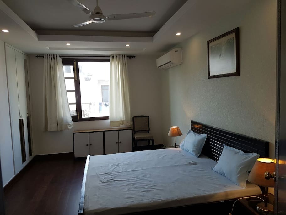 Luxury Room 2