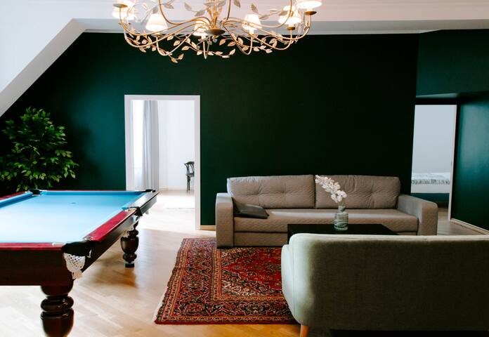 TGI 4 bedrooms Apartment gallery image 5