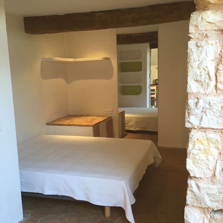 غرفة نوم مزدوجة في استوديو