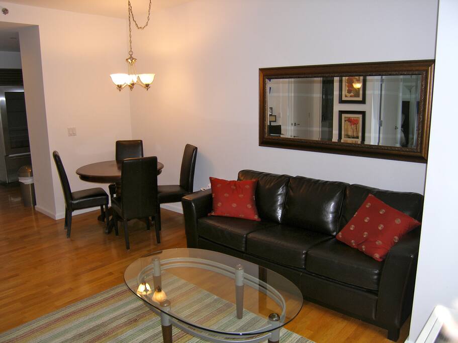 living area with eat-in area