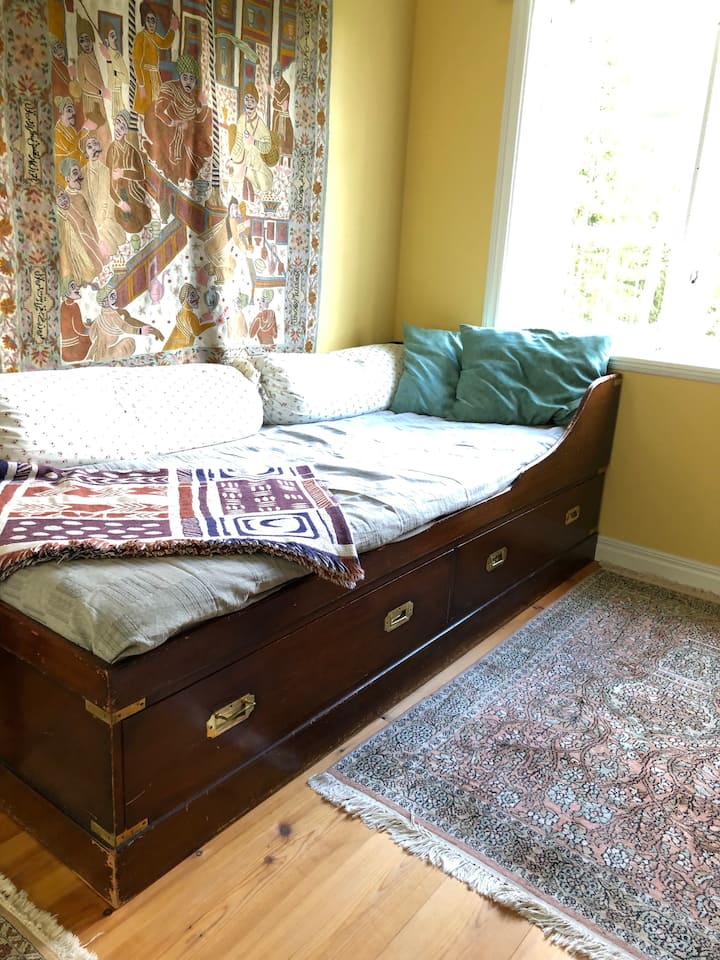 เตียงภาษาอังกฤษ