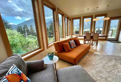 Best Vacation Home in the Heart of Juneau