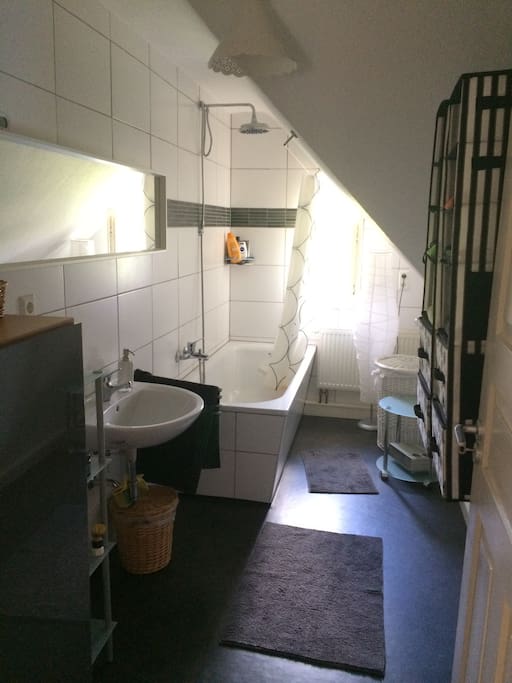 Bathroom/Badezimmer
