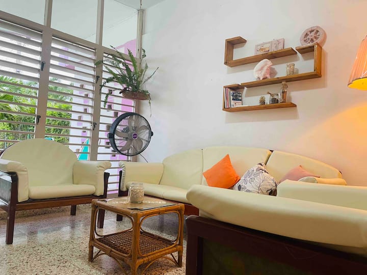 Casa Llena De Vida, Iluminada Y Fresca - Varadero