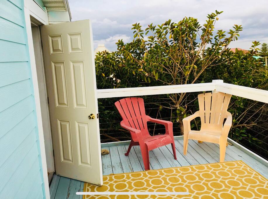 Just outside the bedroom in the Loft is a crows nest that many has enjoyed under the starts listing to the ocean.