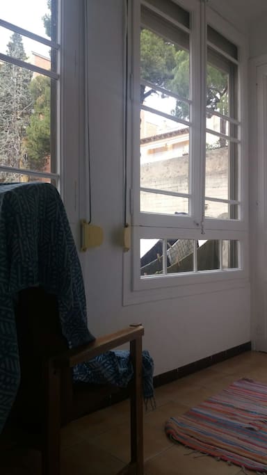 Galería con butaca genial para leer.Gallery
With armchair