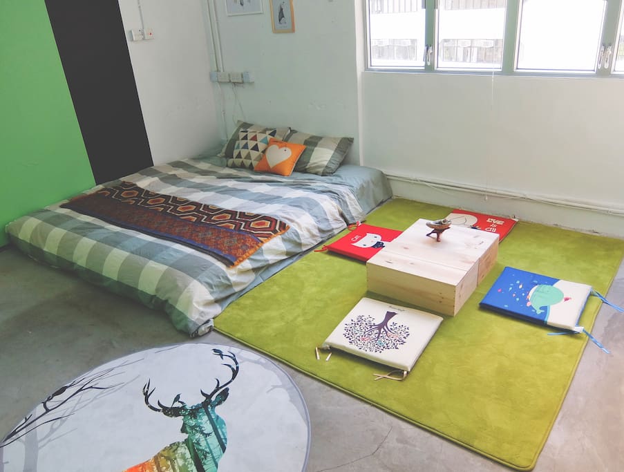 Forest Theme Room - Double Bed for 2 person with Common Area (Arrangement 2)