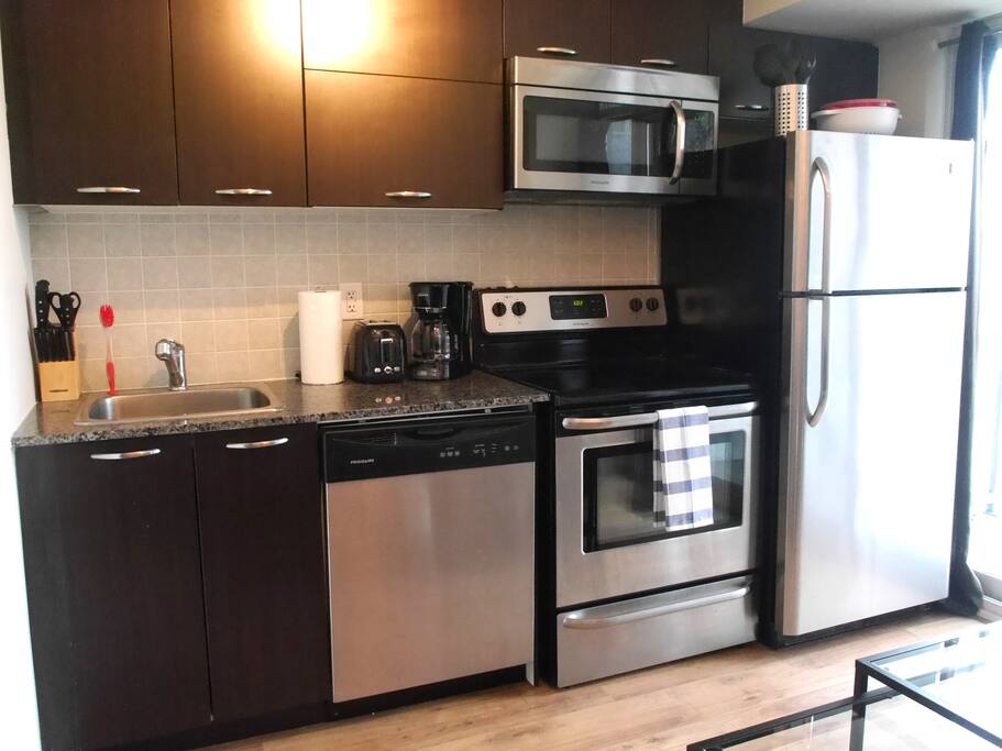 Great kitchen with stainless steel appliances