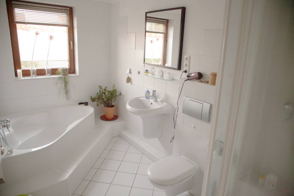 Bathroom with bath tube