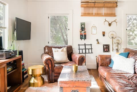Top performing Airbnb: Cozy Hillside Cabin in Silverlake / Echo Park in Echo Park
