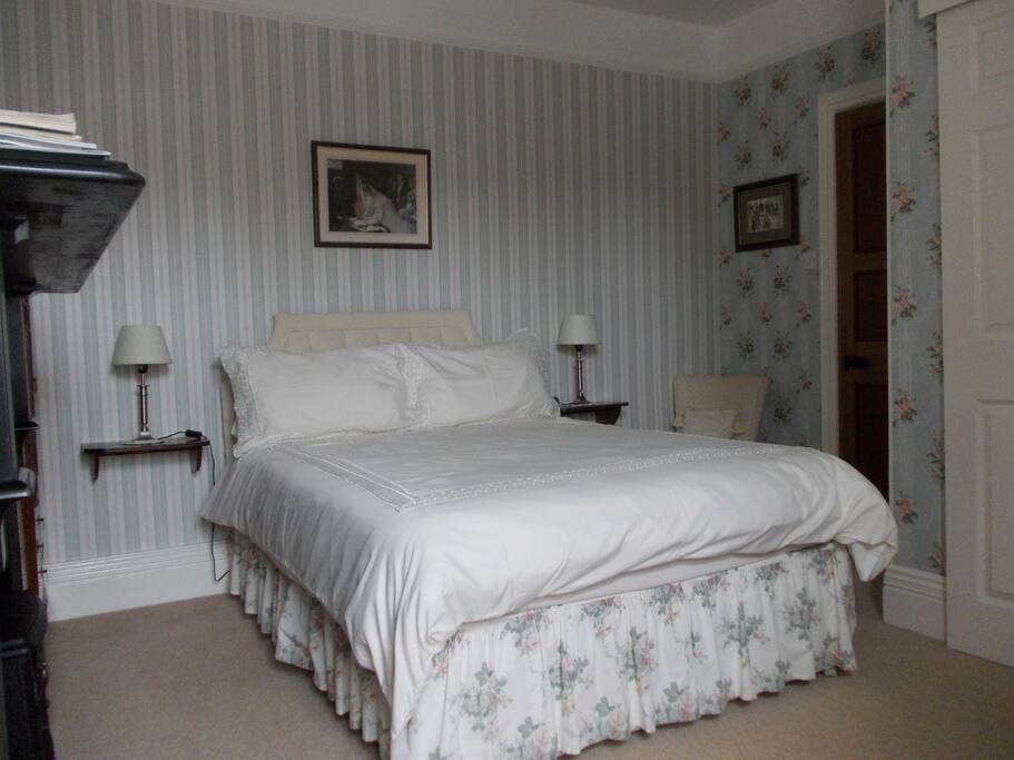 Very comfortable double bed