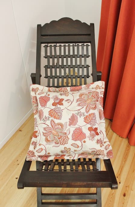 Chair detail