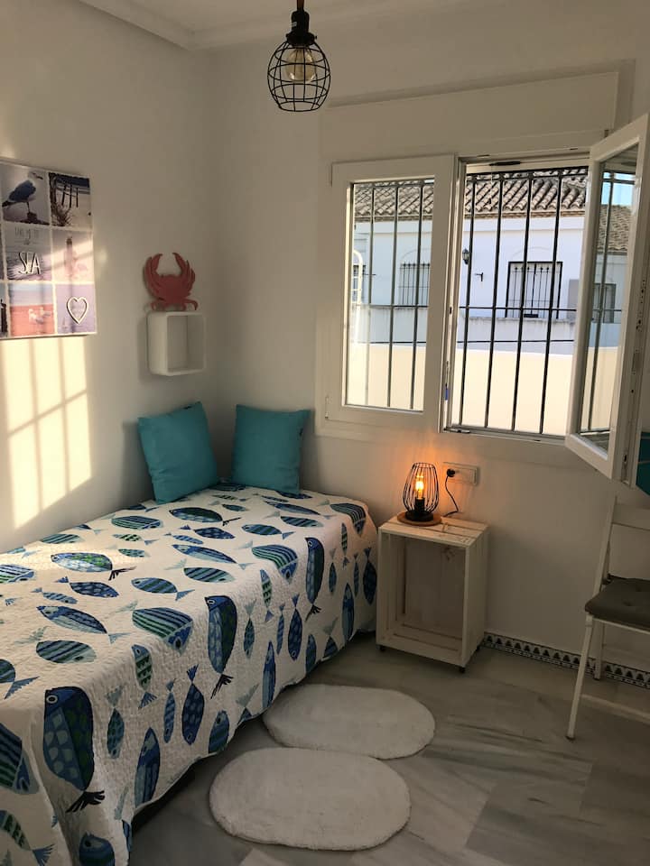 Nuestro segundo dormitorio, la cama es extensible para la cuarta persona.