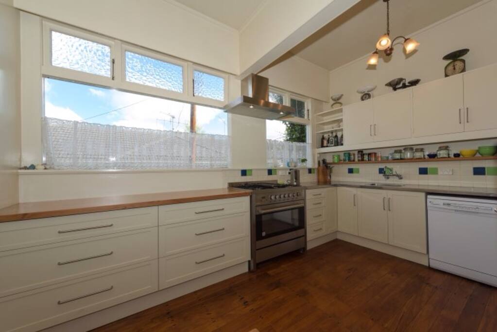 Fully equipped kitchen