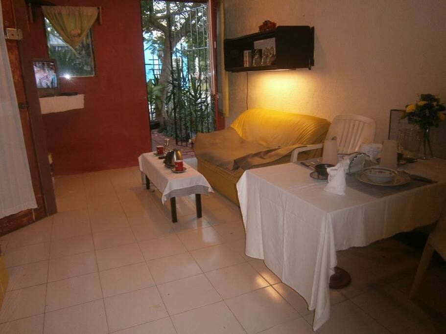 sala comedor con tv