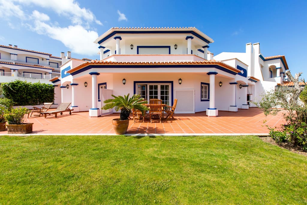 Exterior of Casa do Gole - large terrace, outside dining, BBQ and garden area